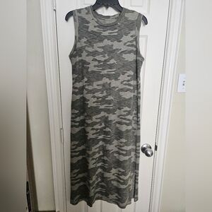 Universal Thread Green Camo Midi Dress